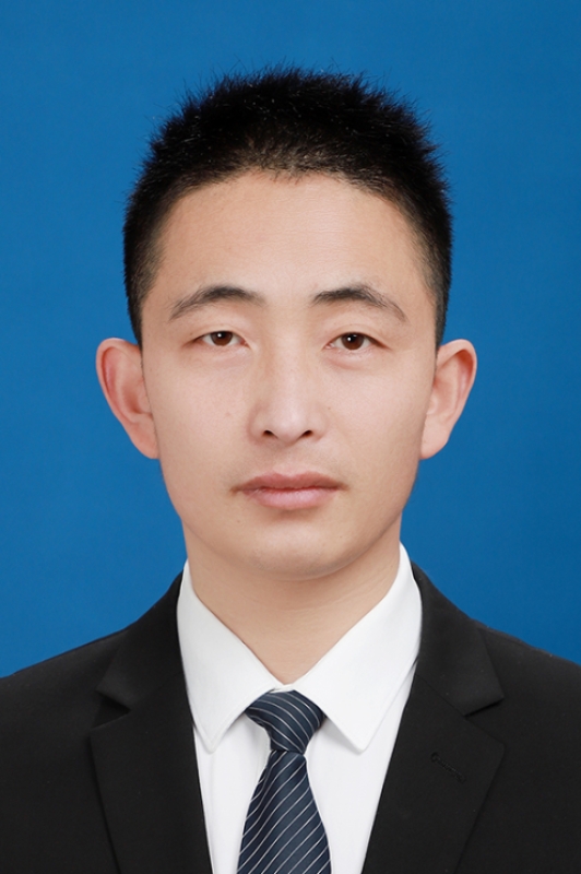 項(xiàng)目經(jīng)理李偉